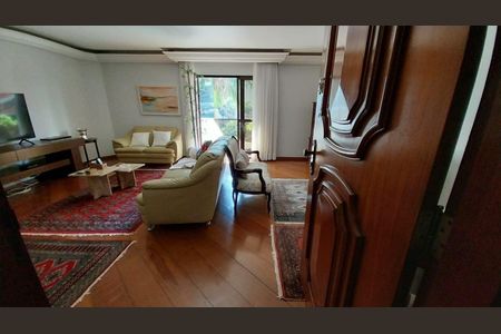 Apartamento à venda com 230m², 4 quartos e sem vaga