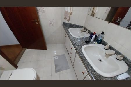 Apartamento à venda com 230m², 4 quartos e sem vaga