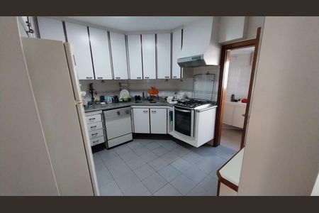 Apartamento à venda com 230m², 4 quartos e sem vaga