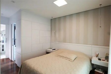 Apartamento à venda com 223m², 4 quartos e 4 vagas