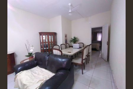 Casa à venda com 424m², 6 quartos e 3 vagas