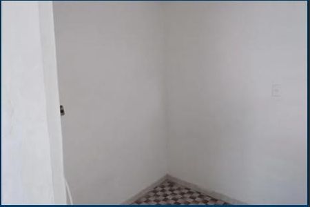 Casa à venda com 89m², 5 quartos e 1 vaga