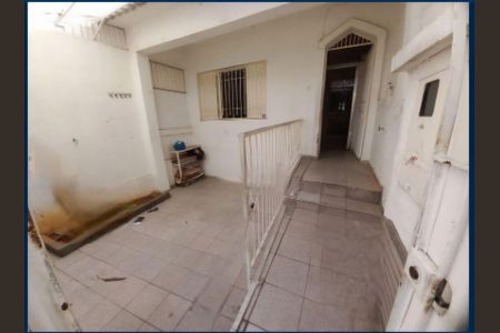 Casa à venda com 89m², 5 quartos e 1 vaga
