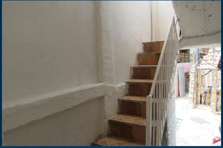 Casa à venda com 89m², 5 quartos e 1 vaga