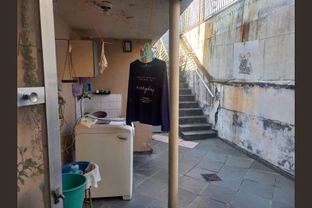 Casa à venda com 128m², 3 quartos e 2 vagas