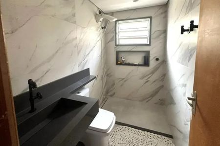 Casa à venda com 150m², 4 quartos e 4 vagas