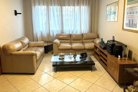 Casa à venda com 150m², 4 quartos e 4 vagas
