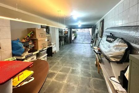 Casa à venda com 150m², 4 quartos e 4 vagas