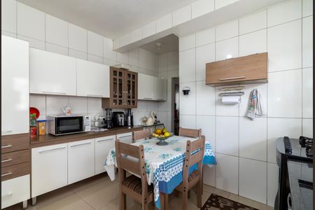 Casa à venda com 252m², 4 quartos e sem vagaCozinha