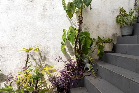 Casa à venda com 252m², 4 quartos e sem vagaCasa 2- Sala (Vista)