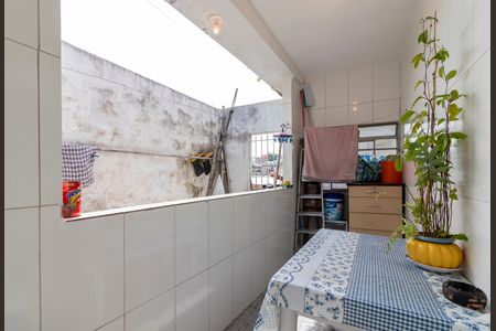 Casa à venda com 252m², 4 quartos e sem vagaÁrea de Serviço