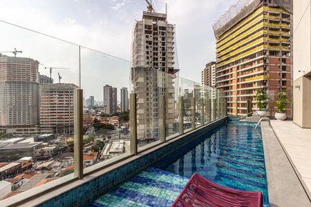 Studio para alugar com 24m², 1 quarto e sem vaga Studio para alugar com 24m², 1 quarto e sem vagaÁrea comum - Piscina