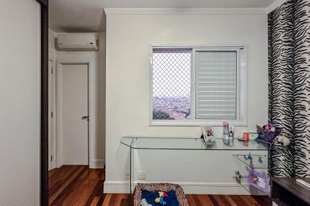 Apartamento à venda com 133m², 3 quartos e 2 vagasSuíte 2