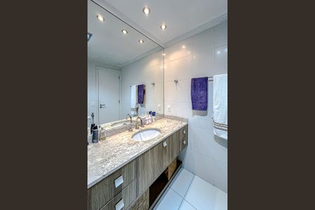 Apartamento à venda com 133m², 3 quartos e 2 vagasBanheiro da Suíte