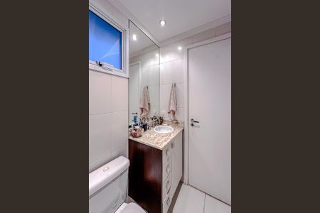 Apartamento à venda com 133m², 3 quartos e 2 vagasBanheiro da Suíte 2