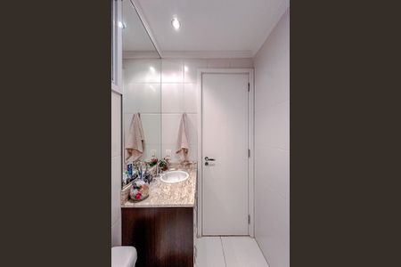 Apartamento à venda com 133m², 3 quartos e 2 vagasBanheiro da Suíte 2