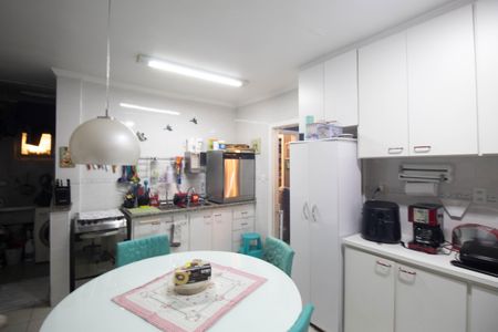 Apartamento à venda com 96m², 3 quartos e 2 vagasCozinha