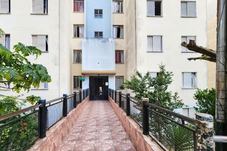 Apartamento à venda com 47m², 2 quartos e 1 vaga Apartamento à venda com 47m², 2 quartos e 1 vagaFachada