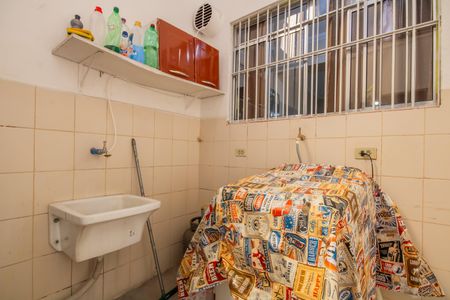 Casa à venda com 180m², 3 quartos e 3 vagas Casa à venda com 180m², 3 quartos e 3 vagasÁrea de Serviço