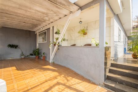 Casa à venda com 180m², 3 quartos e 3 vagas Casa à venda com 180m², 3 quartos e 3 vagasÁrea comum