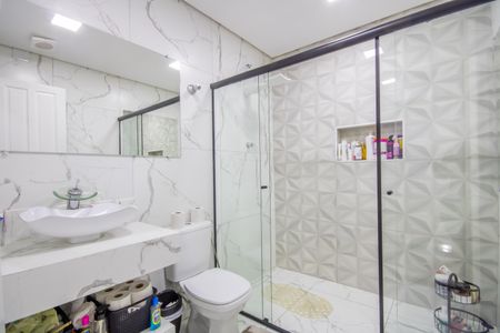 Casa à venda com 180m², 3 quartos e 3 vagas Casa à venda com 180m², 3 quartos e 3 vagasBanheiro