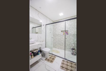 Casa à venda com 180m², 3 quartos e 3 vagas Casa à venda com 180m², 3 quartos e 3 vagasBanheiro