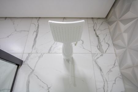 Casa à venda com 180m², 3 quartos e 3 vagas Casa à venda com 180m², 3 quartos e 3 vagasBanheiro