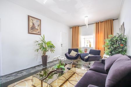 Casa à venda com 180m², 3 quartos e 3 vagas Casa à venda com 180m², 3 quartos e 3 vagasSala