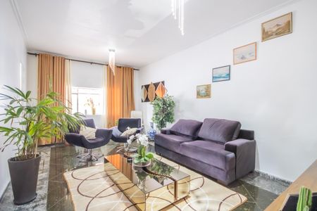 Casa à venda com 180m², 3 quartos e 3 vagas Casa à venda com 180m², 3 quartos e 3 vagasSala