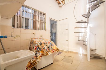 Casa à venda com 180m², 3 quartos e 3 vagas Casa à venda com 180m², 3 quartos e 3 vagasÁrea de Serviço