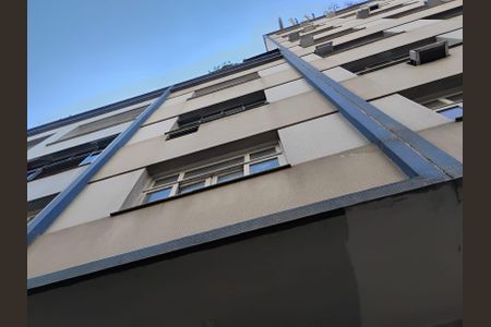 Apartamento à venda com 65m², 2 quartos e sem vaga Apartamento à venda com 65m², 2 quartos e sem vagaFachada