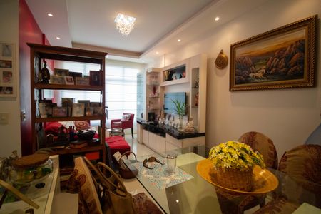 Apartamento à venda com 65m², 2 quartos e sem vaga Apartamento à venda com 65m², 2 quartos e sem vagaSala de Jantar