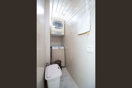 Apartamento à venda com 65m², 2 quartos e sem vaga Apartamento à venda com 65m², 2 quartos e sem vagaÁrea de serviço