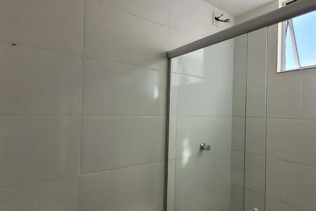 Banheiro de apartamento à venda com 2 quartos, 47m² em Bairro dos Casa, São Bernardo do Campo