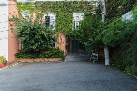 Casa à venda com 240m², 4 quartos e 3 vagas Casa à venda com 240m², 4 quartos e 3 vagasFoto 22