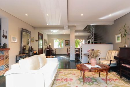 Casa à venda com 240m², 4 quartos e 3 vagas Casa à venda com 240m², 4 quartos e 3 vagasFoto 40