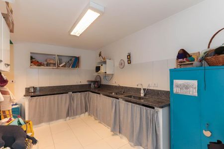 Casa à venda com 240m², 4 quartos e 3 vagas Casa à venda com 240m², 4 quartos e 3 vagasFoto 09