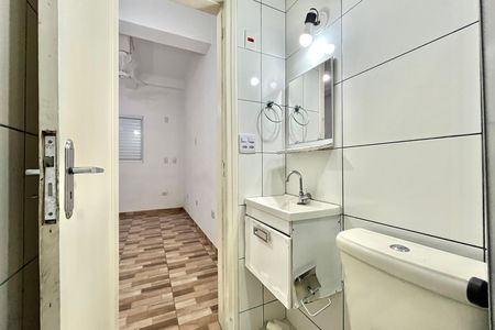 Casa para alugar com 50m², 2 quartos e sem vaga Casa para alugar com 50m², 2 quartos e sem vagaBanheiro da Suíte