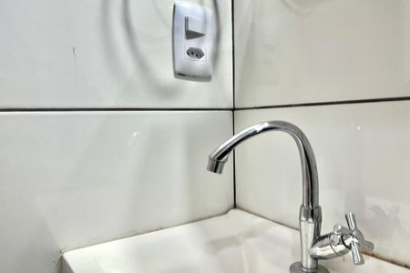 Casa para alugar com 50m², 2 quartos e sem vaga Casa para alugar com 50m², 2 quartos e sem vagaBanheiro Corredor
