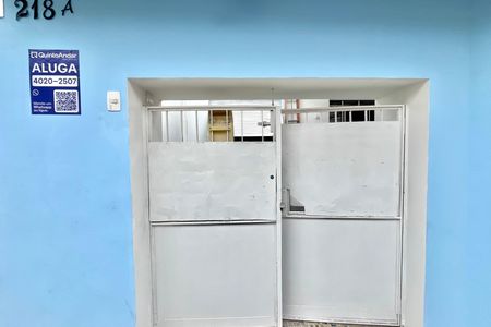 Casa para alugar com 50m², 2 quartos e sem vaga Casa para alugar com 50m², 2 quartos e sem vagaFachada