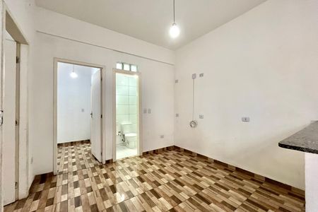 Casa para alugar com 50m², 2 quartos e sem vaga Casa para alugar com 50m², 2 quartos e sem vagaSala