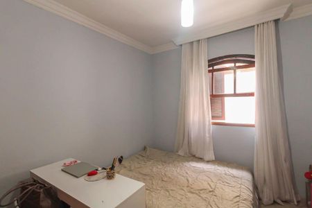 Casa à venda com 240m², 4 quartos e 2 vagasQuarto 3