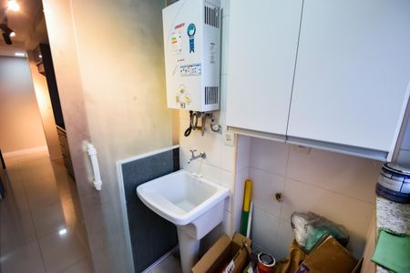 Apartamento à venda com 79m², 3 quartos e 1 vagaÁrea de Serviço