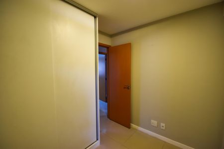 Apartamento à venda com 79m², 3 quartos e 1 vagaQuarto 2