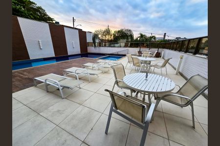 Apartamento à venda com 79m², 3 quartos e 1 vagaÁrea comum - Piscina