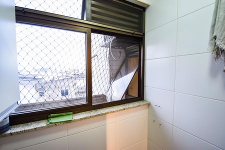 Apartamento à venda com 79m², 3 quartos e 1 vagaÁrea de Serviço
