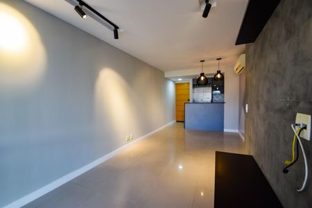 Apartamento à venda com 79m², 3 quartos e 1 vagaSala