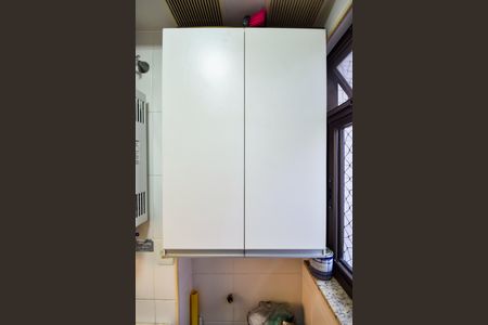 Apartamento à venda com 79m², 3 quartos e 1 vagaÁrea de Serviço