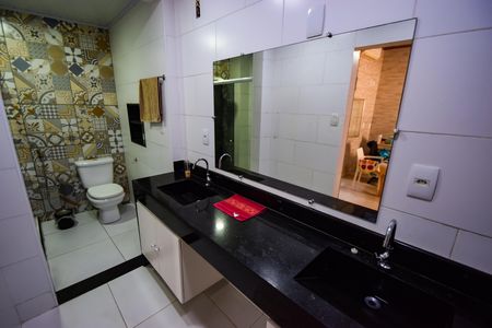 Casa para alugar com 110m², 2 quartos e sem vaga Casa para alugar com 110m², 2 quartos e sem vagaBanheiro Suíte