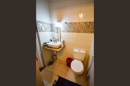 Casa para alugar com 110m², 2 quartos e sem vaga Casa para alugar com 110m², 2 quartos e sem vagaBanheiro Suíte 2